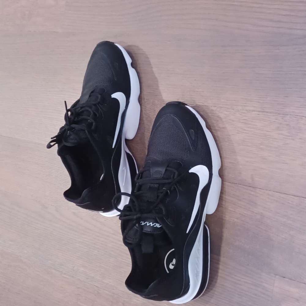 COPY - Nike Sneakers